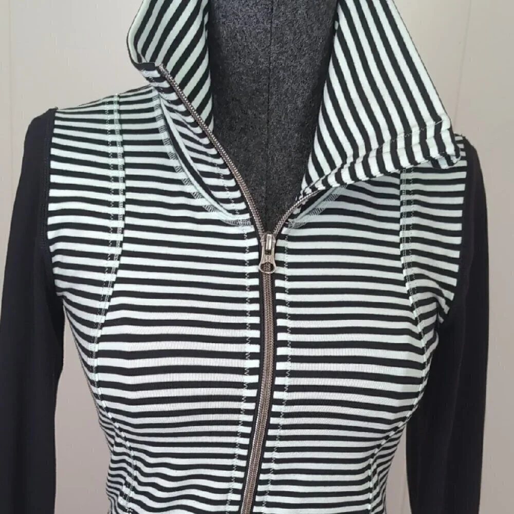 lululemon athletica stay stylish